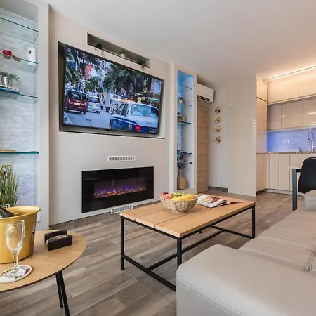 B - Lifestyle Apartment Saints Constantine and Helena