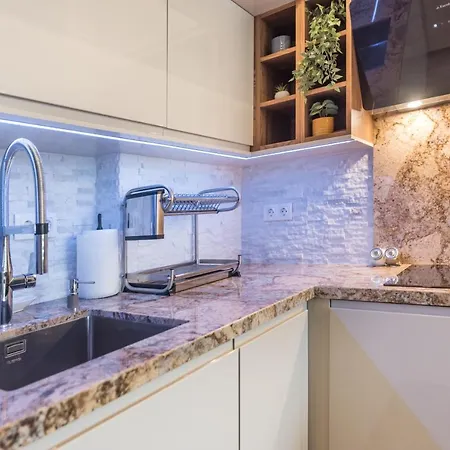 B - Lifestyle شقة *