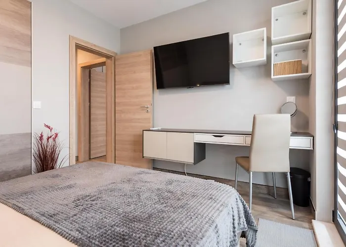 Apartment B - Lifestyle *